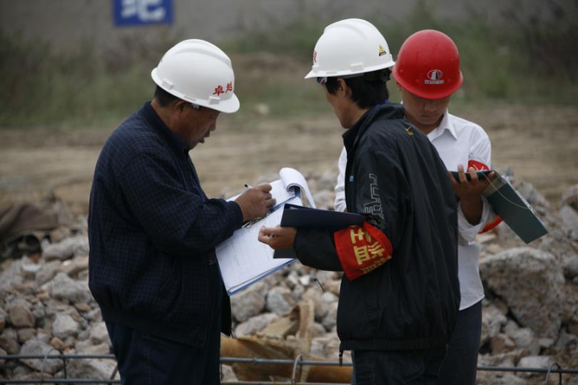 
		            			   
								       
								        郑州综合交通枢纽公路....   
								       
								      
								  
		            		