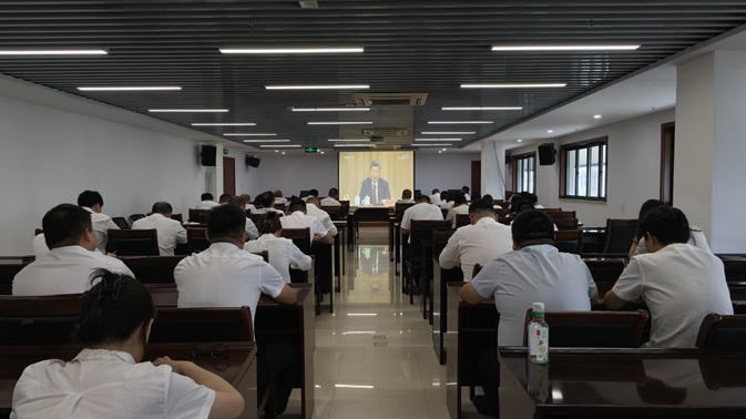 郑州交通建设投资有限公司组织集中收看庆祝中国共产党成立105周年大会(照片)修改.jpg 郑州交通建设投资有限公司组织集中收看庆祝中国共产党成立105周年大会(照片)修改.jpg